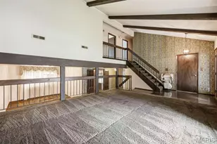 1089 Pinrun Dr, Ballwin, MO 63011 - Photo 10