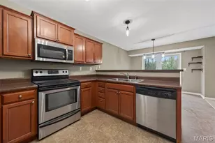 603 Giotto Ct, Wentzville, MO 63385 - Photo 2