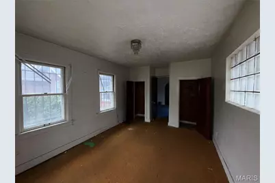 8249 Appleton Drive, University City, MO 63132 - Photo 14