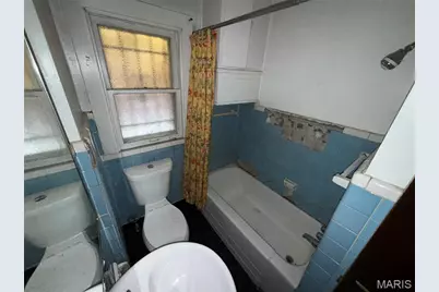 8249 Appleton Drive, University City, MO 63132 - Photo 12