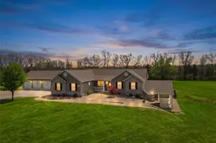 22146 Glen Ellen Ln, Warrenton, MO 63383 - Photo 2