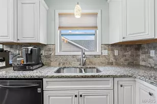 518 Crestfall Dr, Washington, MO 63090 - Photo 6