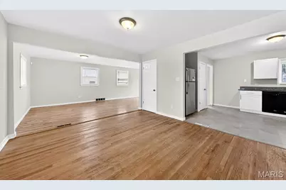 3450 Wright Avenue, Saint Louis, MO 63074 - Photo 8