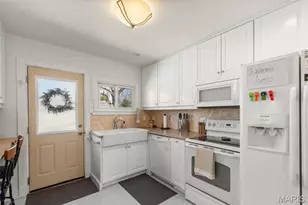 11945 Lillian Ave, Des Peres, MO 63131 - Photo 6