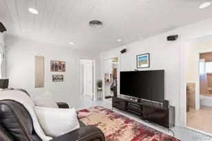 11945 Lillian Ave, Des Peres, MO 63131 - Photo 4