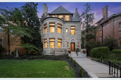 4410 Westminster Place, Saint Louis, MO 63108 - Photo 1