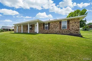 3213 Apple Dr, Saint Charles, MO 63301 - Photo 2