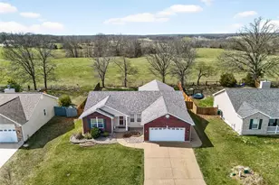 235 Hunters Chase St, Winfield, MO 63389 - Photo 2