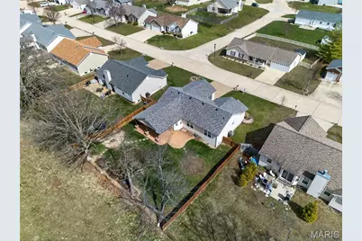 235 Hunters Chase Street, Winfield, MO 63389 - Photo 76