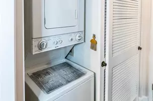 12929 Portulaca Dr, Creve Coeur, MO 63146 - Photo 16