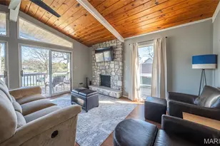 1946 Lakeshore Dr, Cuba, MO 65453 - Photo 4