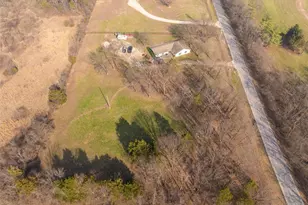 905 Mansion Rd, Winfield, MO 63389 - Photo 22