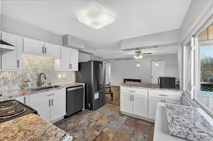 6 Nassau Cir, Creve Coeur, MO 63146 - Photo 8