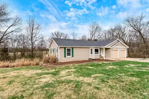 2725 Fantasy Ln, Villa Ridge, MO 63089 - Photo 1