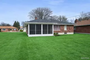 9220 Shadydale Dr, Jennings, MO 63136 - Photo 10