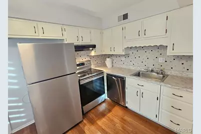 1672 Herault Place #A, Saint Louis, MO 63125 - Photo 4