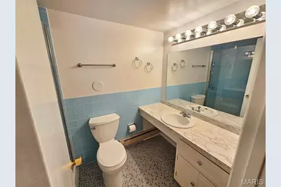 1672 Herault Place #A, Saint Louis, MO 63125 - Photo 8