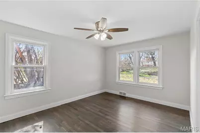 223 N Dellwood Road, Dellwood, MO 63135 - Photo 18