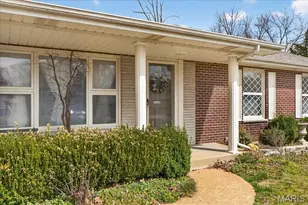 1125 Hawkstone Ln, Saint Louis, MO 63125 - Photo 6