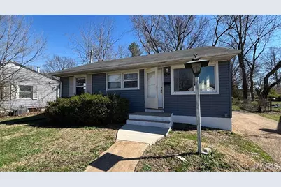 204 Tay Road, Saint Louis, MO 63137 - Photo 1