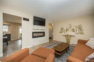 4107 Hummingbird Ct, Saint Louis, MO 63123 - Photo 4