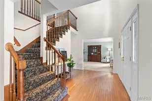 360 Huntleigh Manor Dr, Saint Charles, MO 63303 - Photo 8