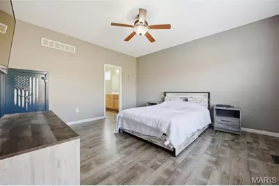 1631 Saint Charles Drive, Hillsboro, MO 63050 - Photo 14