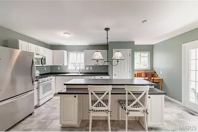 3067 Crystal Lake Drive, Saint Louis, MO 63129 - Photo 8
