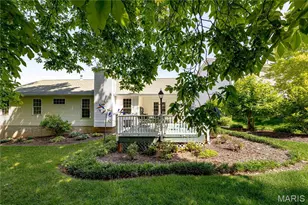 3067 Crystal Lake Dr, Saint Louis, MO 63129 - Photo 40