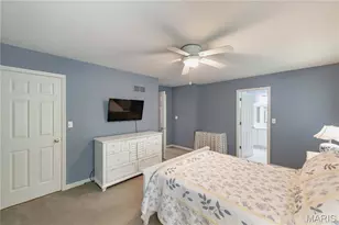 3067 Crystal Lake Dr, Saint Louis, MO 63129 - Photo 18