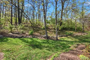 3067 Crystal Lake Dr, Saint Louis, MO 63129 - Photo 40