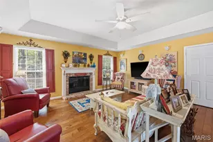 3067 Crystal Lake Dr, Saint Louis, MO 63129 - Photo 14