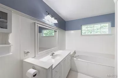 3067 Crystal Lake Drive, Saint Louis, MO 63129 - Photo 22