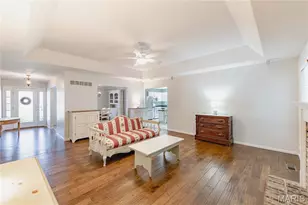 3067 Crystal Lake Dr, Saint Louis, MO 63129 - Photo 6