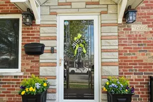 5662 Tholozan Ave, Saint Louis, MO 63109 - Photo 2
