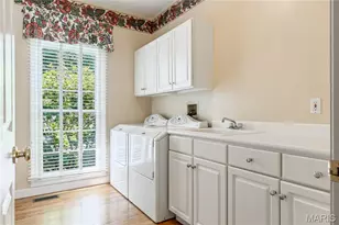14301 Manderleigh Woods Dr, Town and Country, MO 63017 - Photo 28