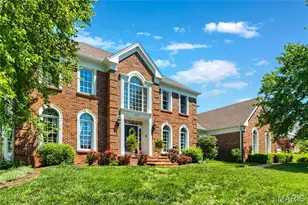 14301 Manderleigh Woods Dr, Town and Country, MO 63017 - Photo 2