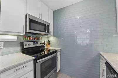 835 Lilybud Court, Ballwin, MO 63011 - Photo 8