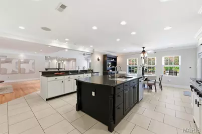 1831 Camberly Road, Des Peres, MO 63131 - Photo 32