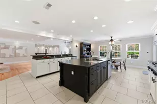 1831 Camberly Rd, Des Peres, MO 63131 - Photo 32