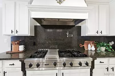 1831 Camberly Road, Des Peres, MO 63131 - Photo 30