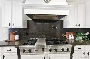 1831 Camberly Rd, Des Peres, MO 63131 - Photo 30