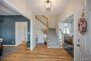 2134 Lakeview Dr, Crystal Lake Park, MO 63131 - Photo 2