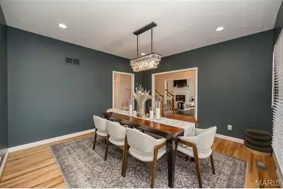 2134 Lakeview Drive, Crystal Lake Park, MO 63131 - Photo 4