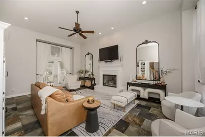 2134 Lakeview Drive, Crystal Lake Park, MO 63131 - Photo 6