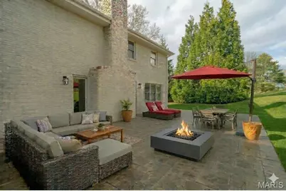 78 Meadowbrook Country Club Estate, Ballwin, MO 63011 - Photo 16