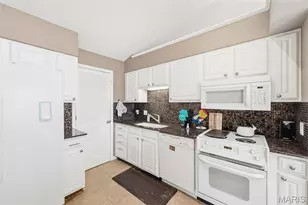 978 Windstream Dr, Saint Peters, MO 63376 - Photo 12