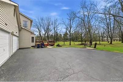 3636 Afshari Circle, Florissant, MO 63034 - Photo 38