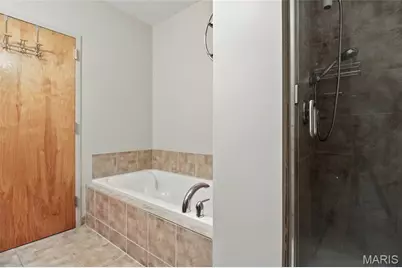 1627 Locust Street #202, Saint Louis, MO 63103 - Photo 24