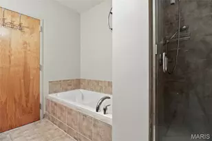 1627 Locust St, Saint Louis, MO 63103 - Photo 24